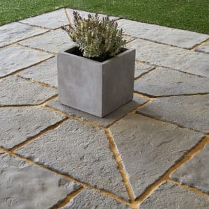 Thakeham Sovereign York paving square pot