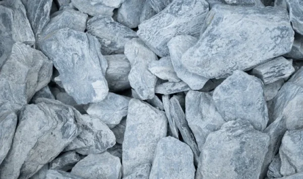 Beautiful Grey slate bulk bag 40mm dry